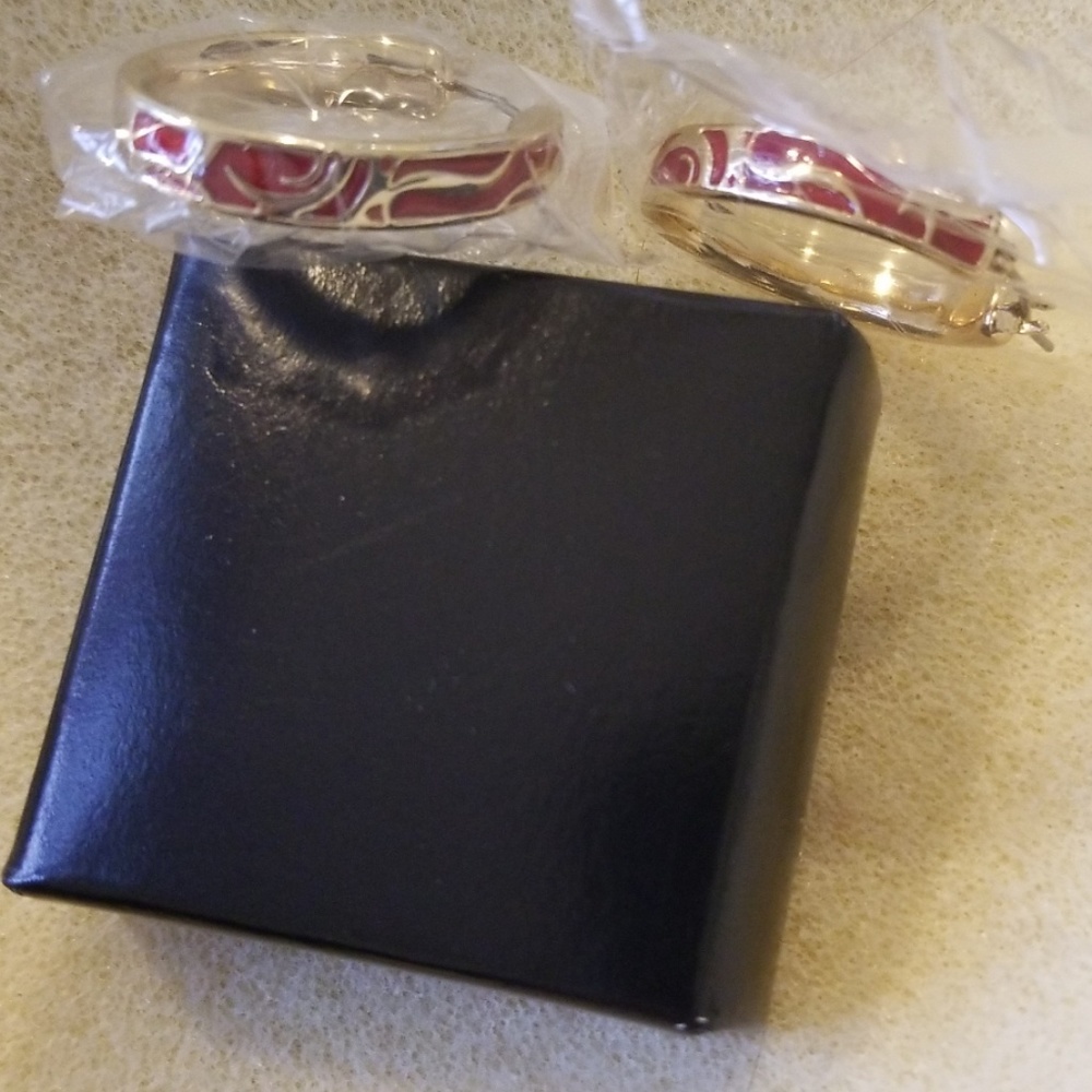 Avon 2015 Red and Gold Jump For Joy Hoop Earrings